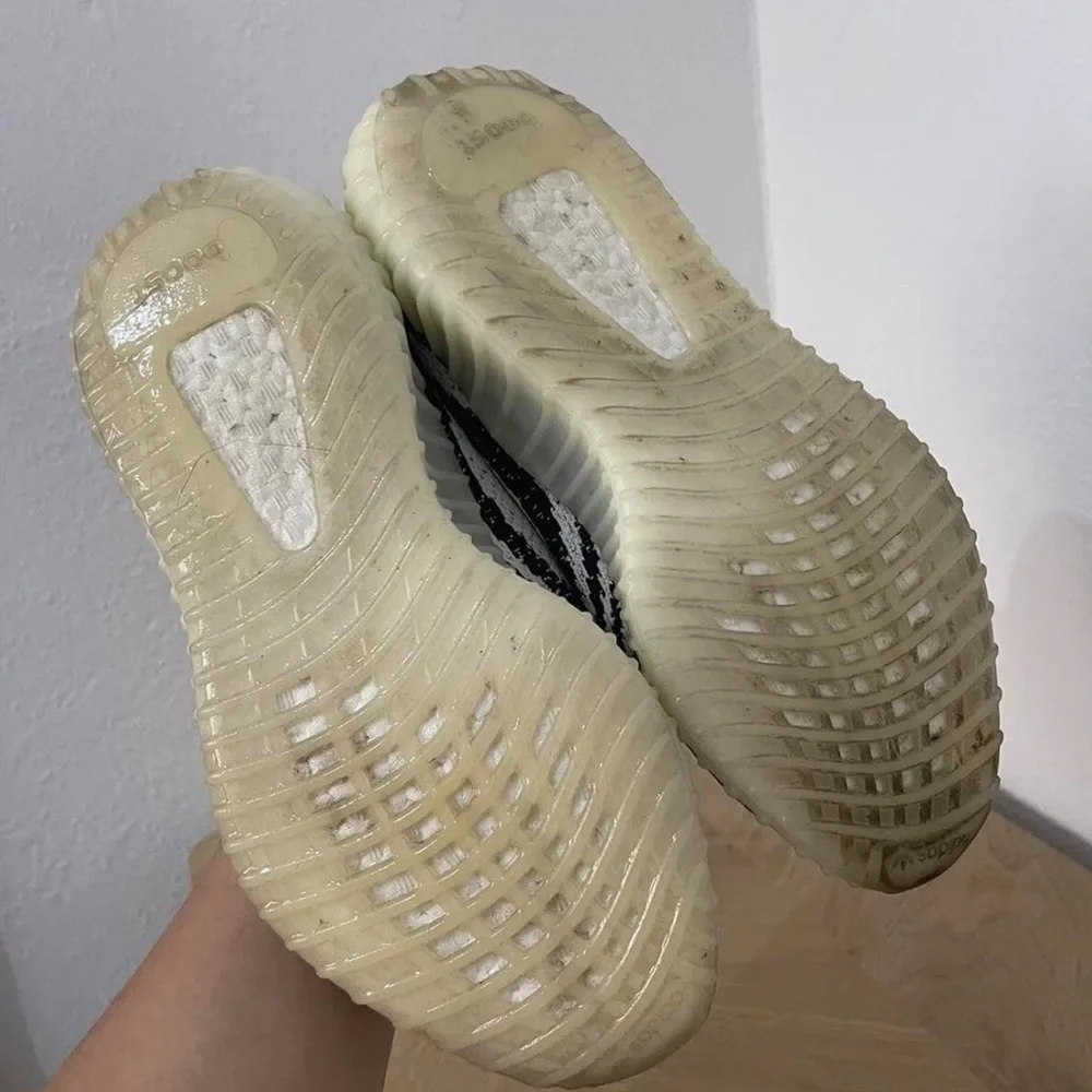 Adidas Yeezy Boost 350 V2 Zebra White Black Red Size US 7.5 UK 7 EUR 40 2/3 - Picture 4 of 4